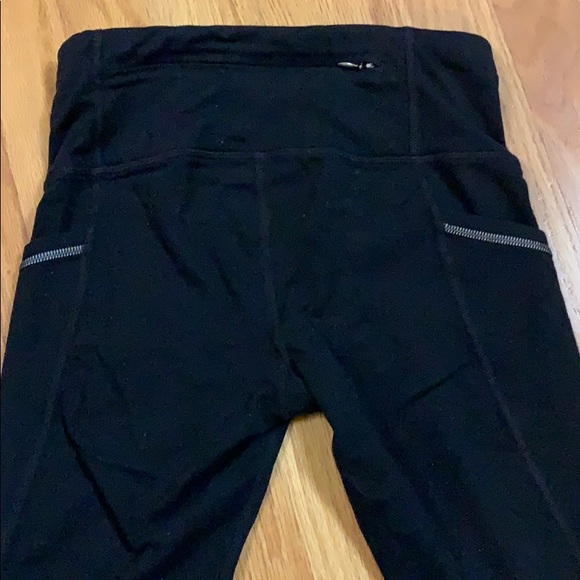 Athleta Black Relay Reflective Leggings w/pockets - Picture 9 of 16